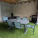 Сasa de vacaciones Maison Charentaise Juillac-le-Coq