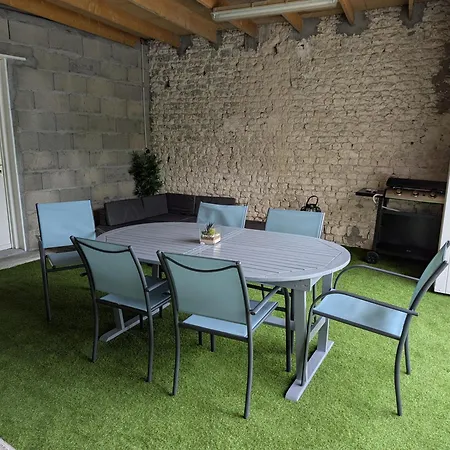 Дом отдыха Maison Charentaise Juillac-le-Coq