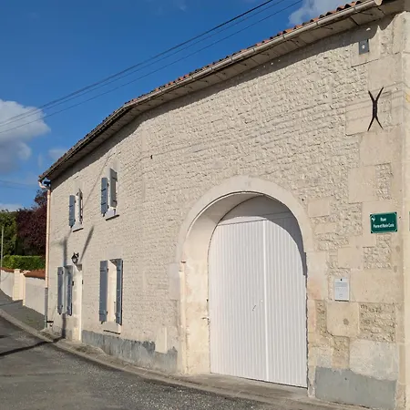 Maison Charentaise Juillac-le-Coq