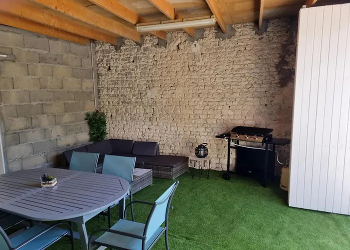 Semesterbostad Maison Charentaise