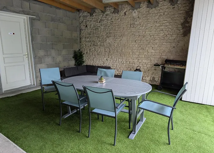 Semesterbostad Maison Charentaise Juillac-le-Coq